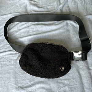 Lululemon Sherpa Everywhere Belt Bag 1L